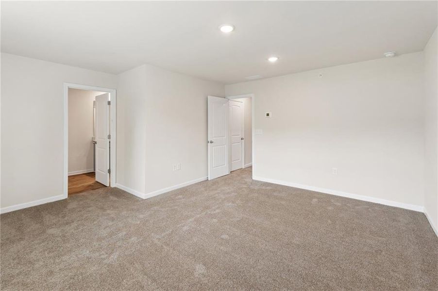 Spacious, unfurnished interior of a new home in Carolina, Palmetto (Image 19). Spacious, unfurnished interior of a new home in Carolina, Palmetto (Image 19).