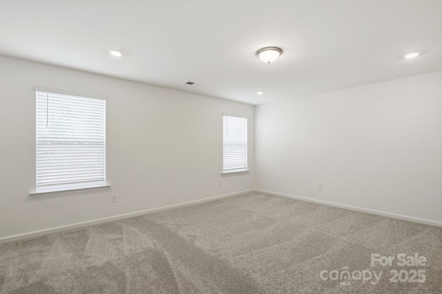 Spacious, unfurnished interior of a new home in Wilson Creek, Indian Land (Image 21).