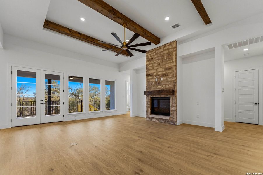 Spacious, unfurnished interior of a new home in , New Braunfels (Image 24).