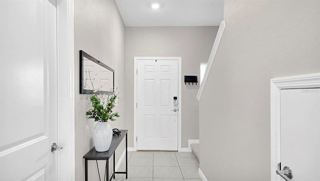 Furnished interior view inside a new home in , Kissimmee (Image 17).