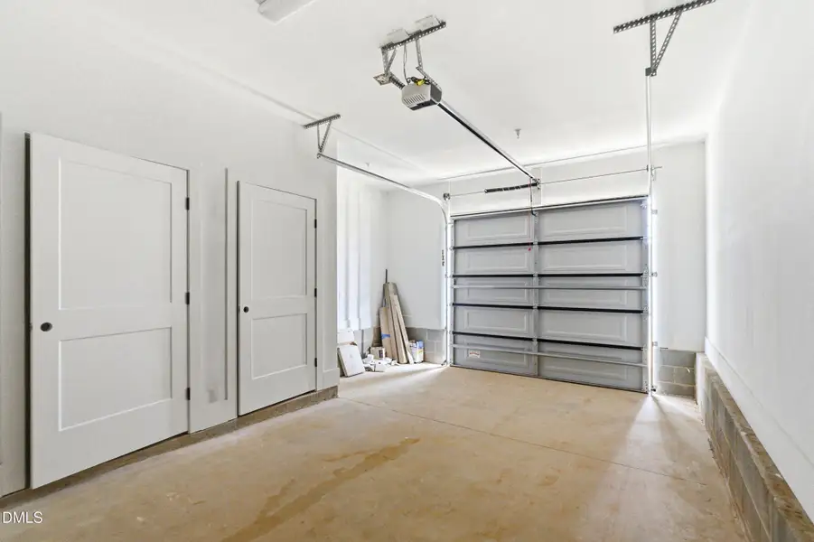 Private One Car Garage