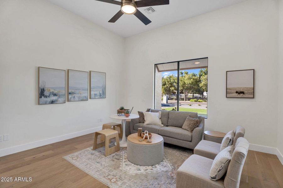 29-web-or-mls-19875 E SIlver Creek Ln-16