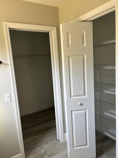 Spacious, unfurnished interior of a new home in , Citrus Springs (Image 14).