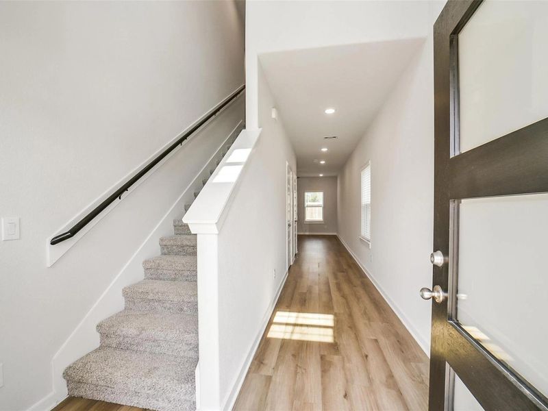 Spacious, unfurnished interior of a new home in Lakes at Black Oak, Magnolia (Image 17). Spacious, unfurnished interior of a new home in Lakes at Black Oak, Magnolia (Image 17).
