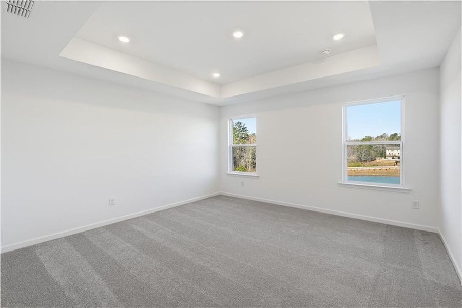 Spacious, unfurnished interior of a new home in Rosewood Farm, Lawrenceville (Image 13).