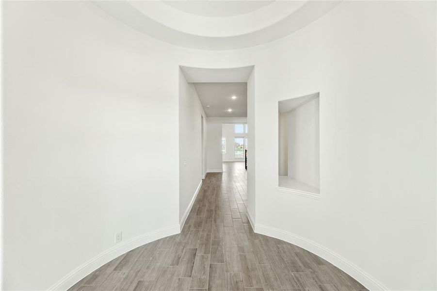 Spacious, unfurnished interior of a new home in Glenbrook, Red Oak (Image 19).