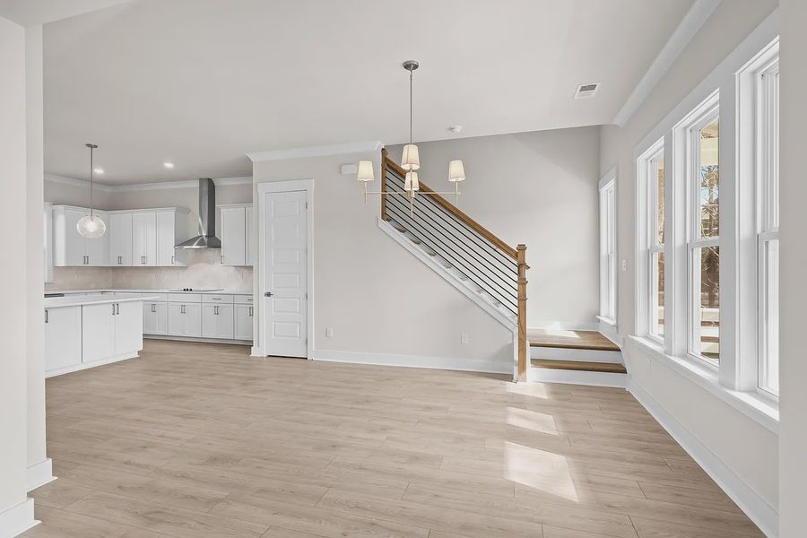 Spacious, unfurnished interior of a new home in Harbor Oaks Marina, Myrtle Beach (Image 20).