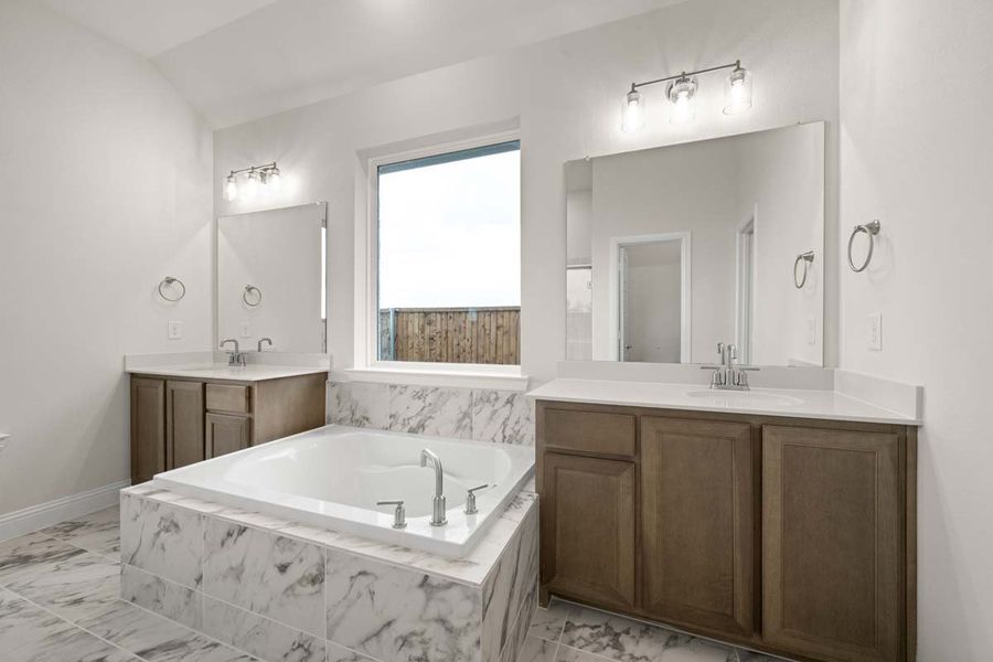 Furnished interior view inside a new home in Timberbrook, Justin (Image 11).