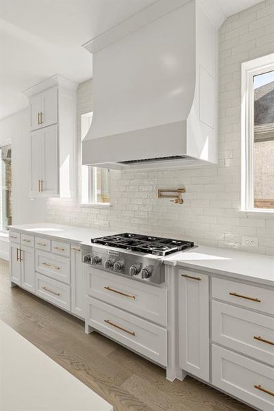 30. 591 Twilight - Kitchen (6)