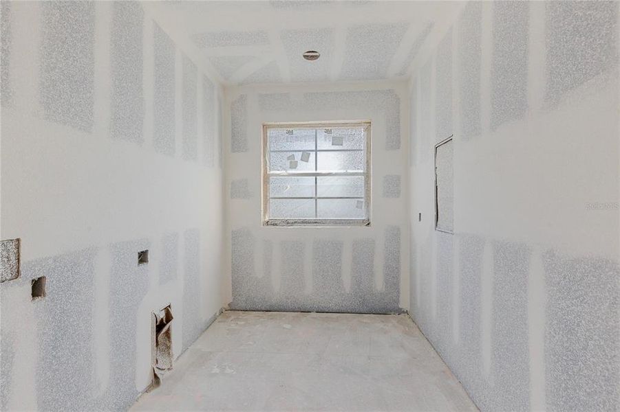 Spacious, unfurnished interior of a new home in , St. Petersburg (Image 17).