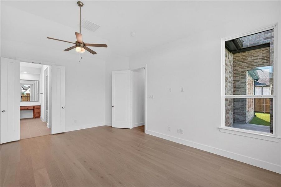Spacious, unfurnished interior of a new home in Quail Hollow, Rockwall (Image 27).