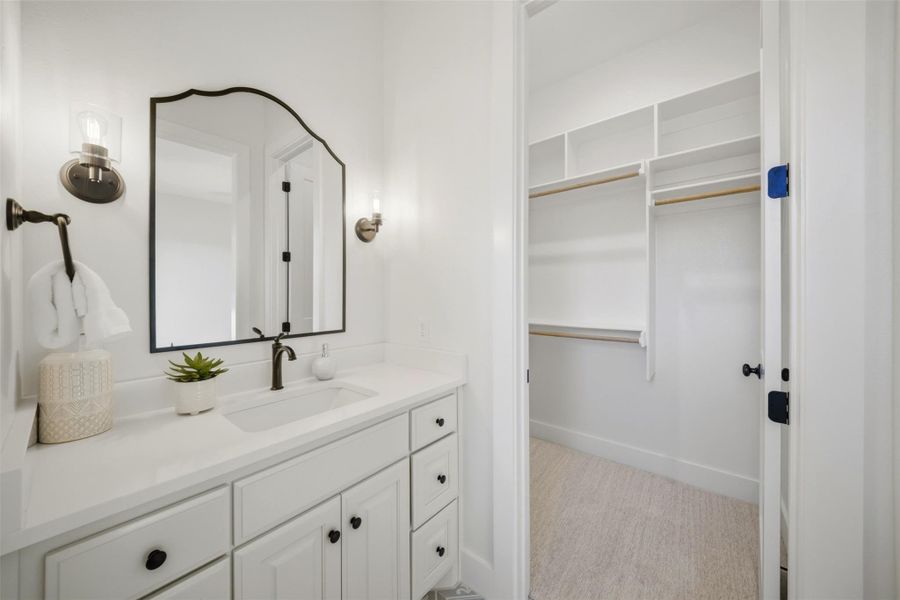 Bathroom 2: Downstairs