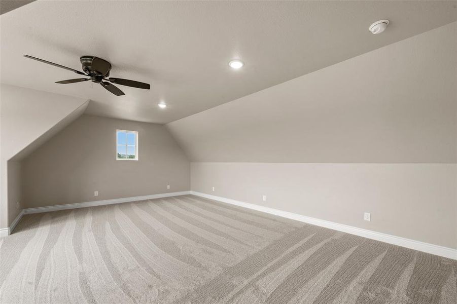 Spacious, unfurnished interior of a new home in , Gatesville (Image 31).
