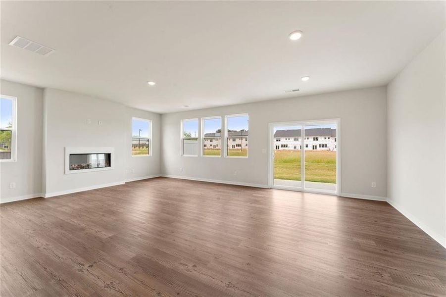 Spacious, unfurnished interior of a new home in Magnolia Square, Austell (Image 16). Spacious, unfurnished interior of a new home in Magnolia Square, Austell (Image 16).