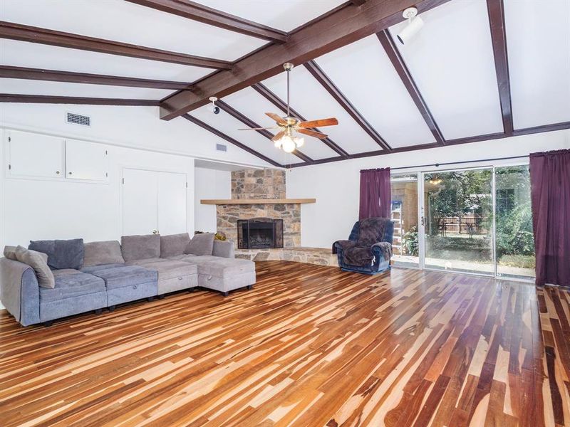 Image 33 of a home in . Image 33 of a home in .