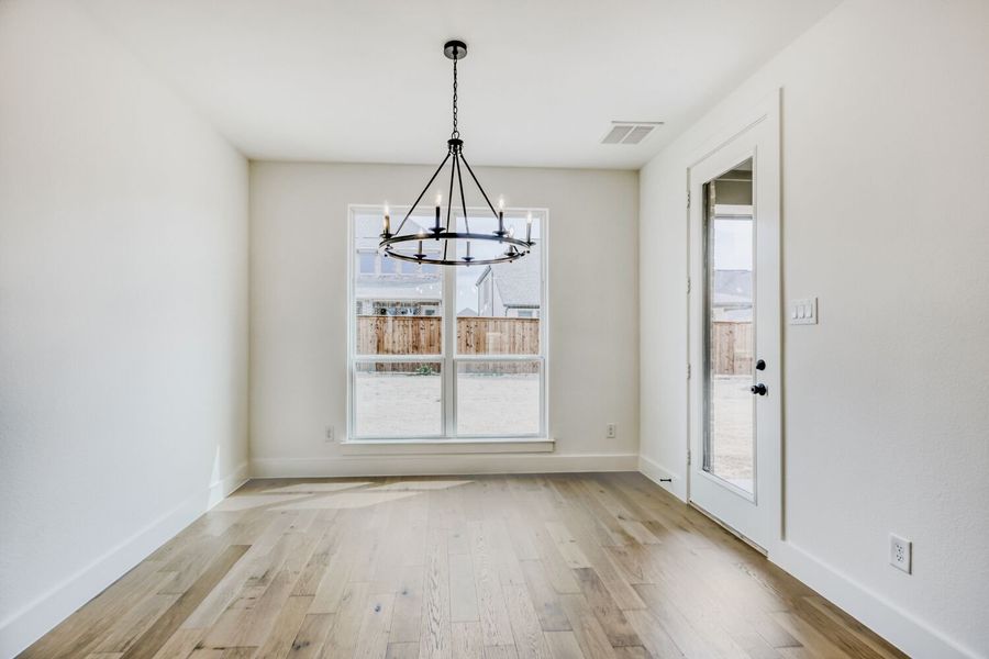 3121 Lacebark - Dining Area