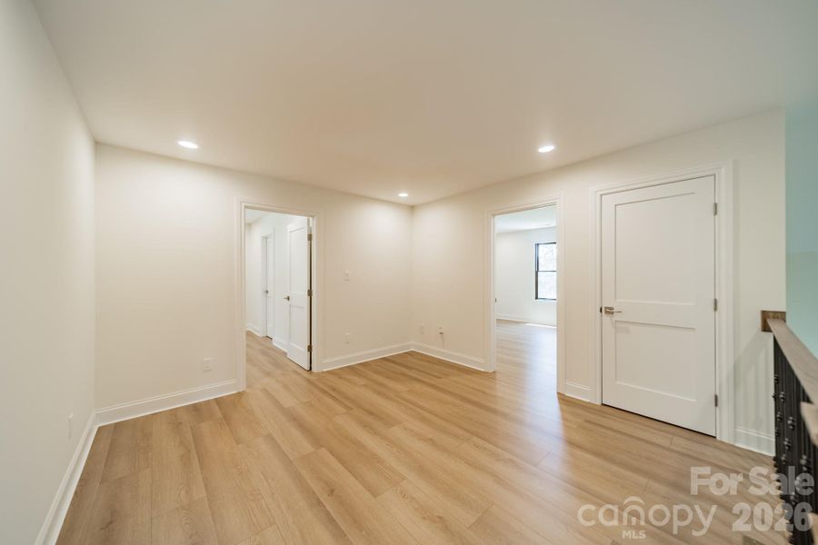 Spacious, unfurnished interior of a new home in , Wesley Chapel (Image 23). Spacious, unfurnished interior of a new home in , Wesley Chapel (Image 23).