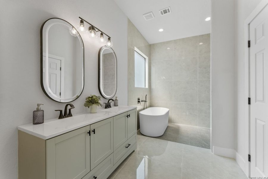 Furnished interior view inside a new home in , Selma (Image 22).