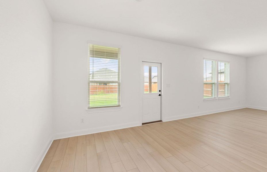 Spacious, unfurnished interior of a new home in Lagos, Manor (Image 9).