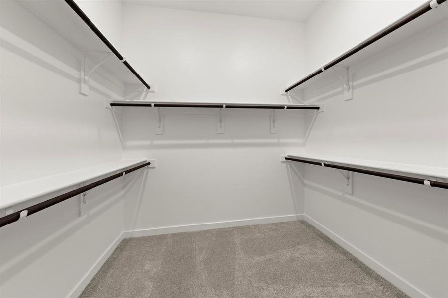24. 5933 Laurel Lake - Closet
