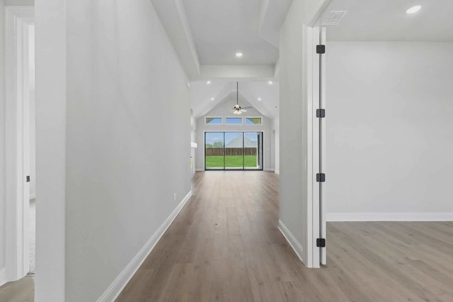 Spacious, unfurnished interior of a new home in Lakeview Heights, Azle (Image 10). Spacious, unfurnished interior of a new home in Lakeview Heights, Azle (Image 10).