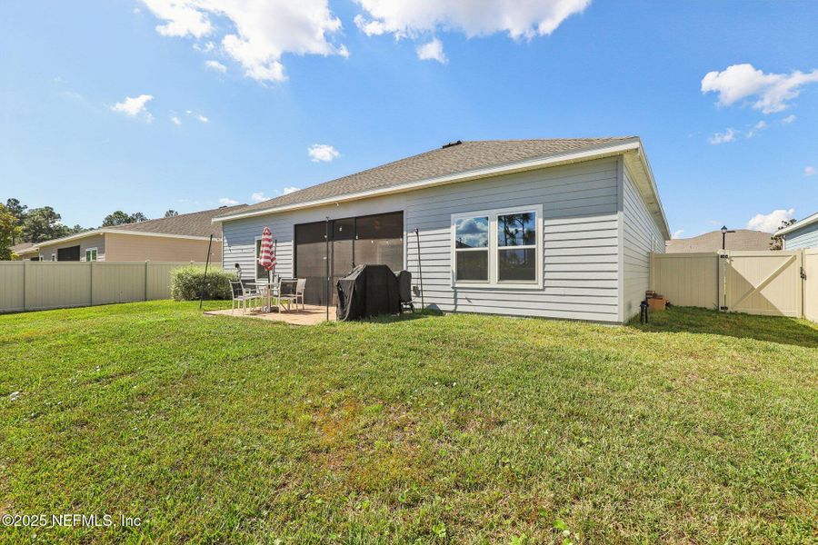 Exterior details and patio area of a home in Longleaf: Longleaf 60s, Jacksonville (Image 28).