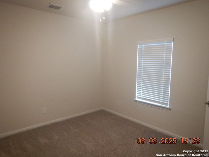 Spacious, unfurnished interior of a new home in Notting Hill, Converse (Image 13).