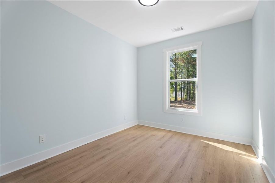 Spacious, unfurnished interior of a new home in , Summerville (Image 19).