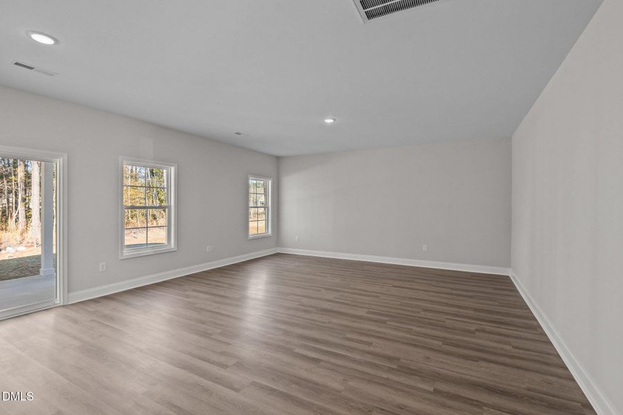 9-web-or-mls-BLS_0012