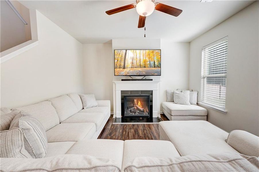 Furnished interior view inside a new home in , Calhoun (Image 19).
