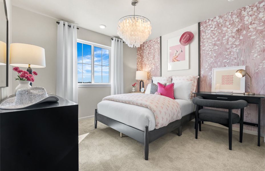 Representative furnished interior of a home built from the Sandalwood by Pulte Homes in Wolf Creek Run West, Strasburg (Image 18).