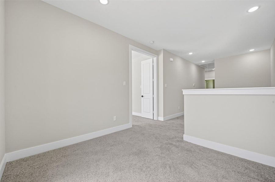 Spacious, unfurnished interior of a new home in , Houston (Image 31).