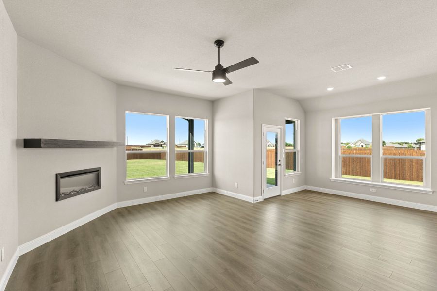 Spacious, unfurnished interior of a new home in Coyote Crossing, Godley (Image 18). Spacious, unfurnished interior of a new home in Coyote Crossing, Godley (Image 18).