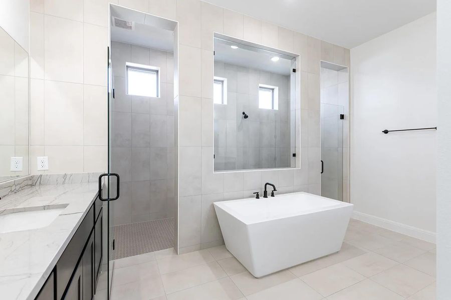 Dakota B Primary bath