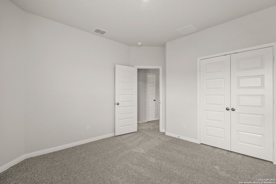 Spacious, unfurnished interior of a new home in Melissa Ranch, San Antonio (Image 24). Spacious, unfurnished interior of a new home in Melissa Ranch, San Antonio (Image 24).