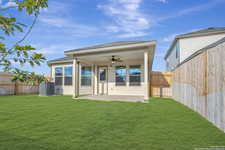 Exterior details and patio area of a home in Park Place, New Braunfels (Image 30).