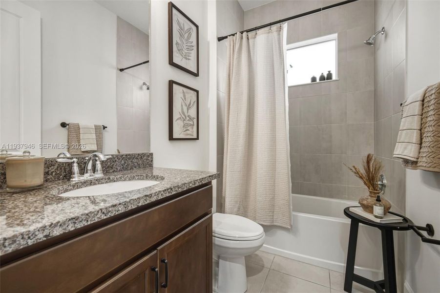 Furnished interior view inside a new home in , Loxahatchee (Image 9). Furnished interior view inside a new home in , Loxahatchee (Image 9).