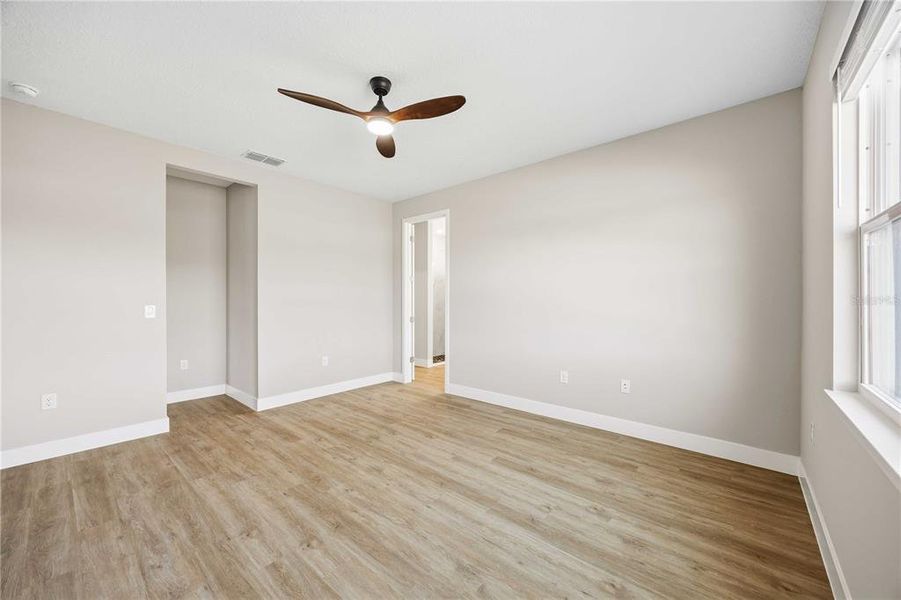 Spacious, unfurnished interior of a new home in , Winter Haven (Image 23).