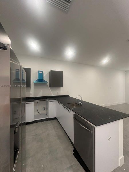 Furnished interior view inside a new home in , Fort Lauderdale (Image 8). Furnished interior view inside a new home in , Fort Lauderdale (Image 8).