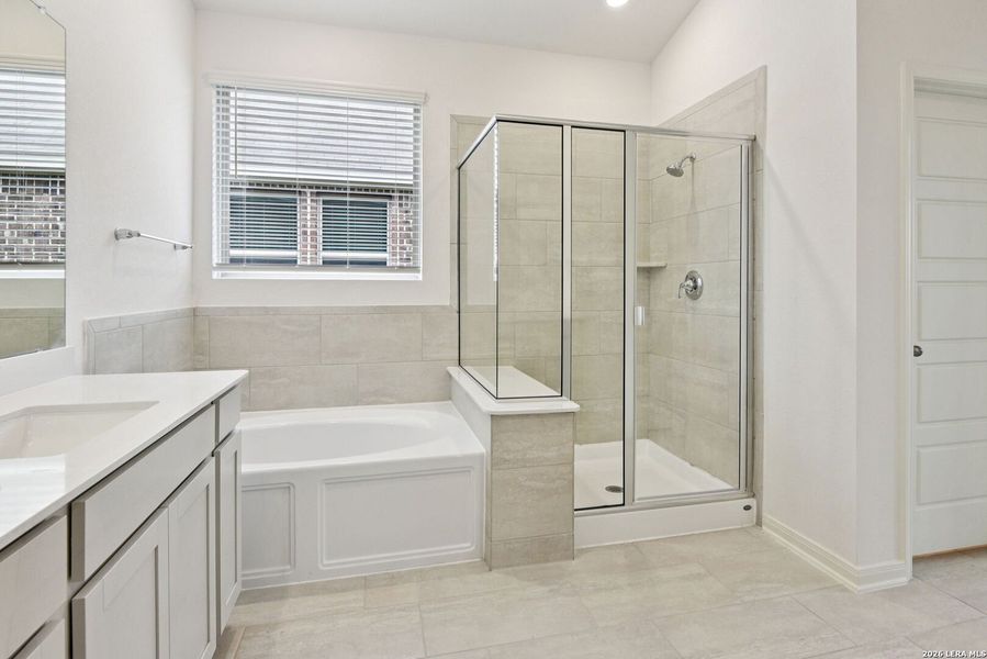 Furnished interior view inside a new home in Fox Falls, Boerne (Image 16).