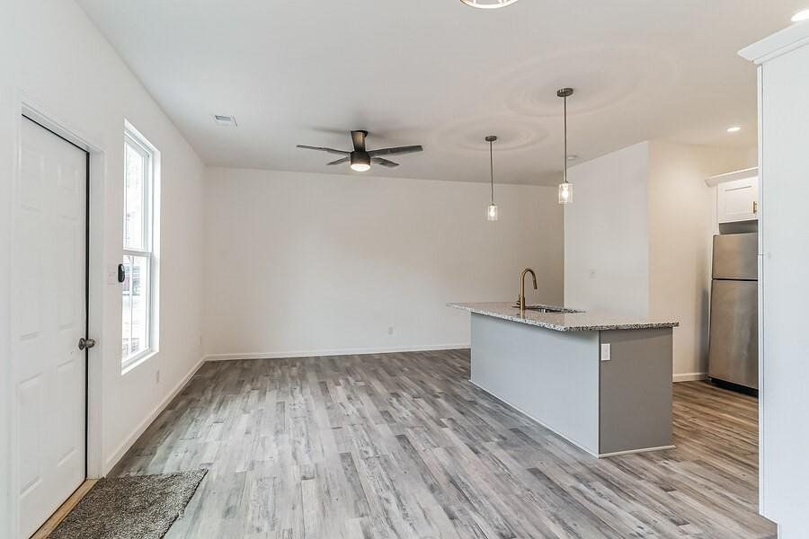 Spacious, unfurnished interior of a new home in , Stone Mountain (Image 12).