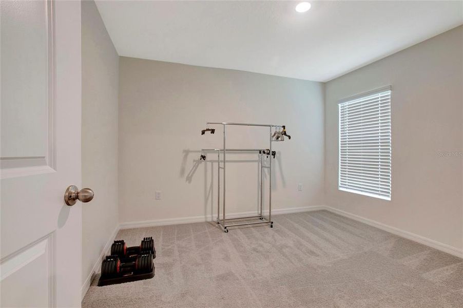 Spacious, unfurnished interior of a new home in River Park, Temple Terrace (Image 23).
