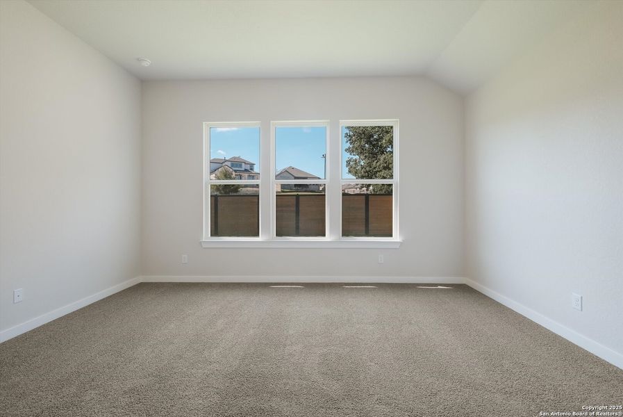 Spacious, unfurnished interior of a new home in Meyer Ranch, New Braunfels (Image 18). Spacious, unfurnished interior of a new home in Meyer Ranch, New Braunfels (Image 18).