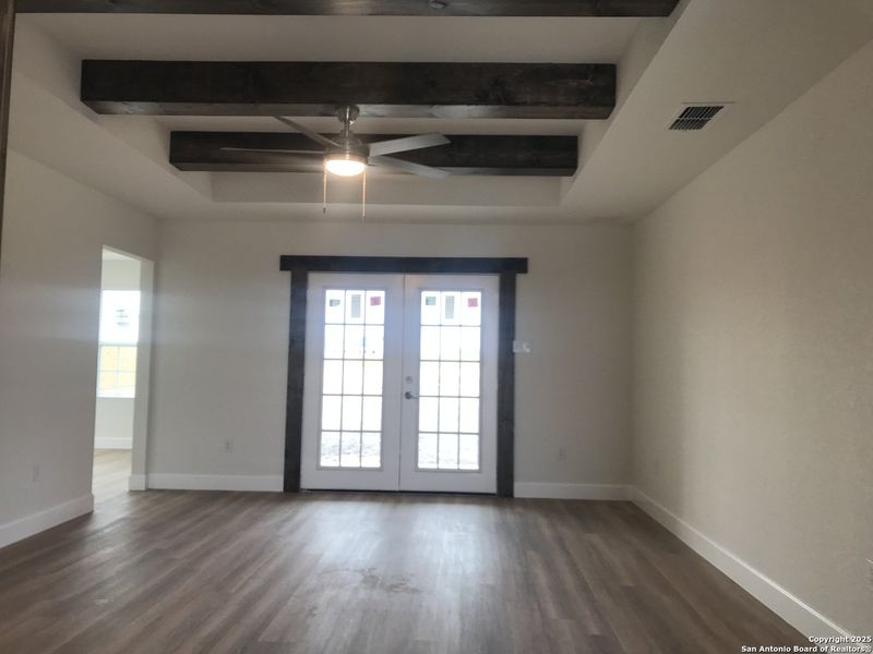 Spacious, unfurnished interior of a new home in , Moore (Image 5).