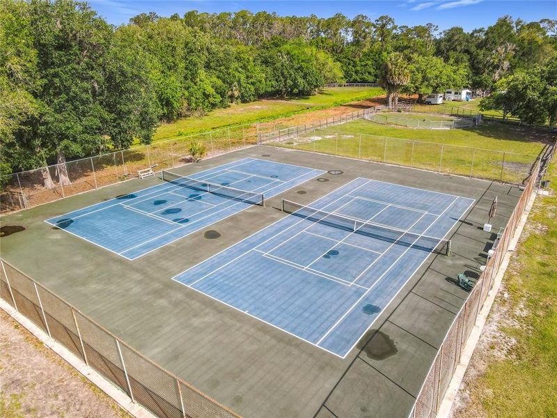 Community amenities in , Enterprise (Image 52).