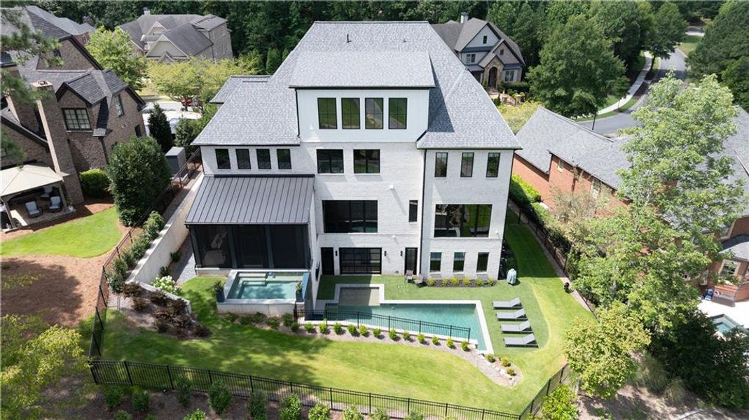 Image 84 of a home in .