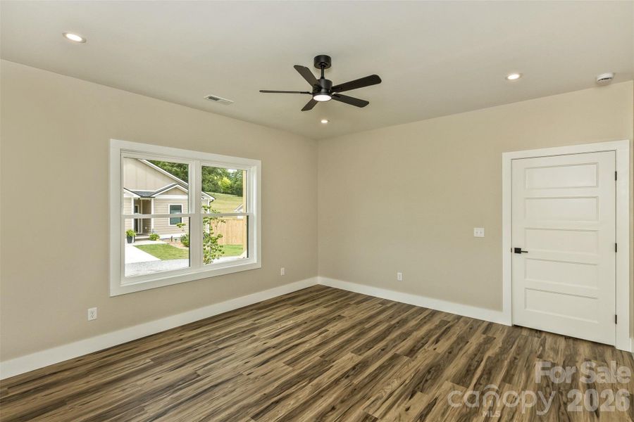 Spacious, unfurnished interior of a new home in , Clyde (Image 18). Spacious, unfurnished interior of a new home in , Clyde (Image 18).