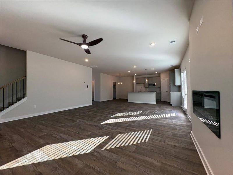 Spacious, unfurnished interior of a new home in Southern Hills, McDonough (Image 19).