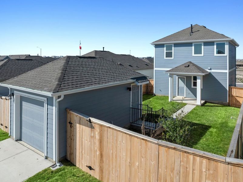 Exterior details and patio area of a home in Mayfair, New Braunfels (Image 3).