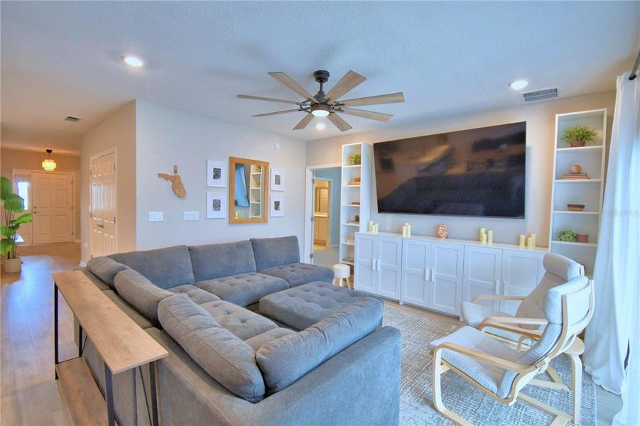 Furnished interior view inside a new home in , Lake Wales (Image 32). Furnished interior view inside a new home in , Lake Wales (Image 32).